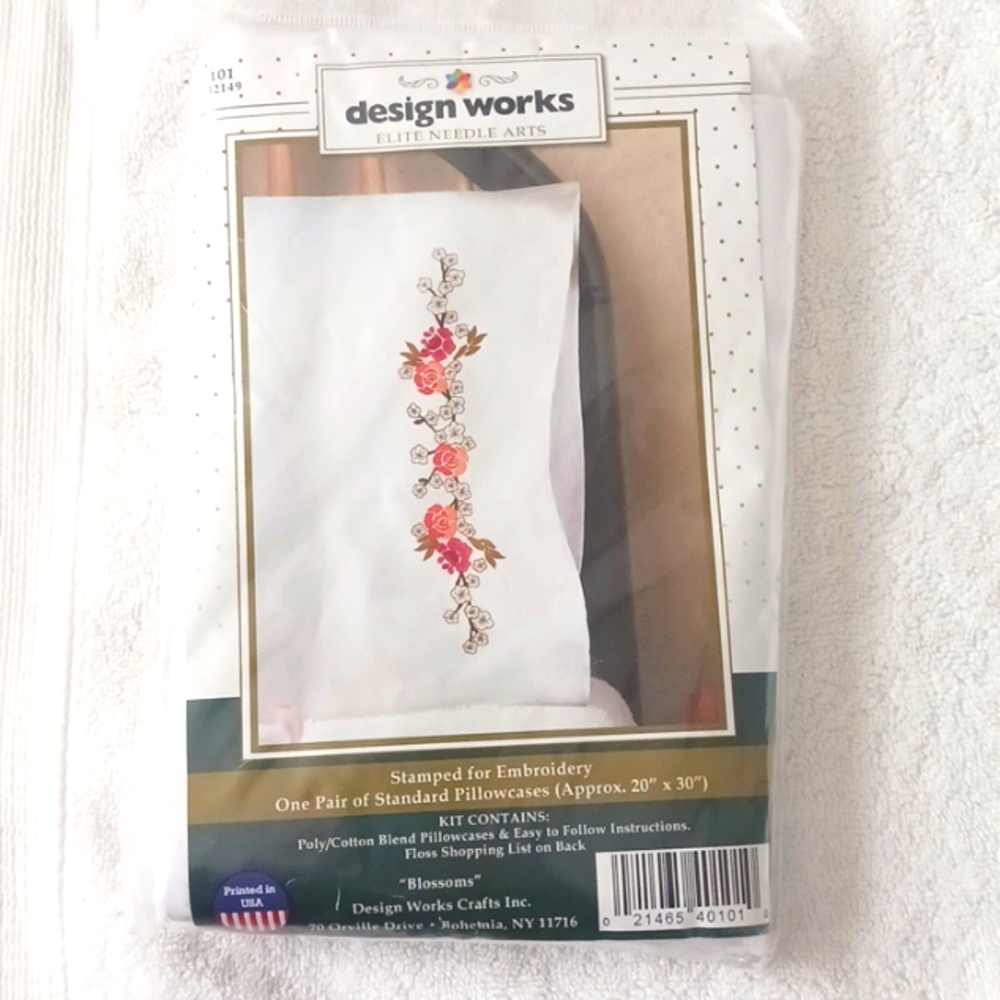 Design Works Stamoed for Embroidery Pillowcases